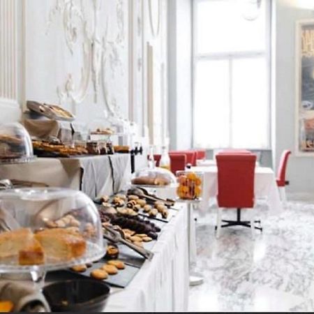 De Ville Guest House Genoa Bagian luar foto